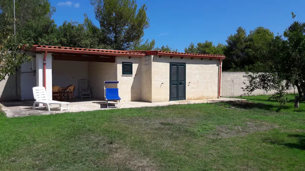 Studio entouré par la verdure du Salento