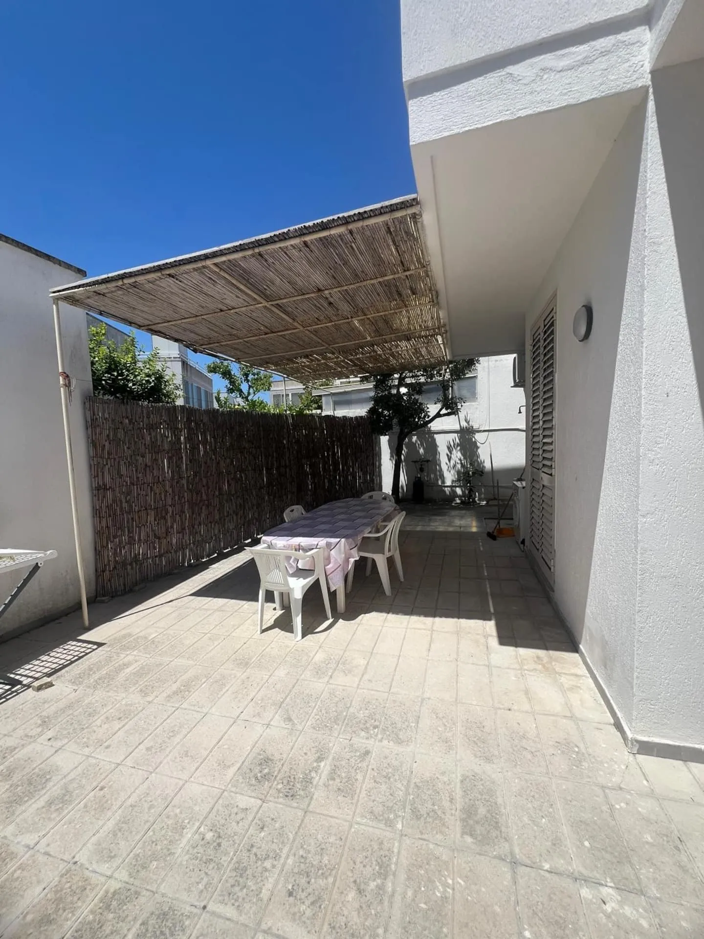 Espace de vie de l’appartement trois pièces Casa Vacanze San Foca